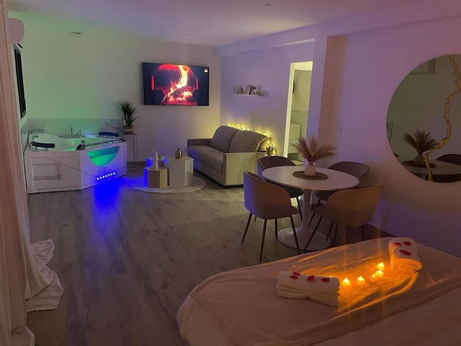 Love Room - Cocon Room - Toulon - 올라이율스 외부 사진